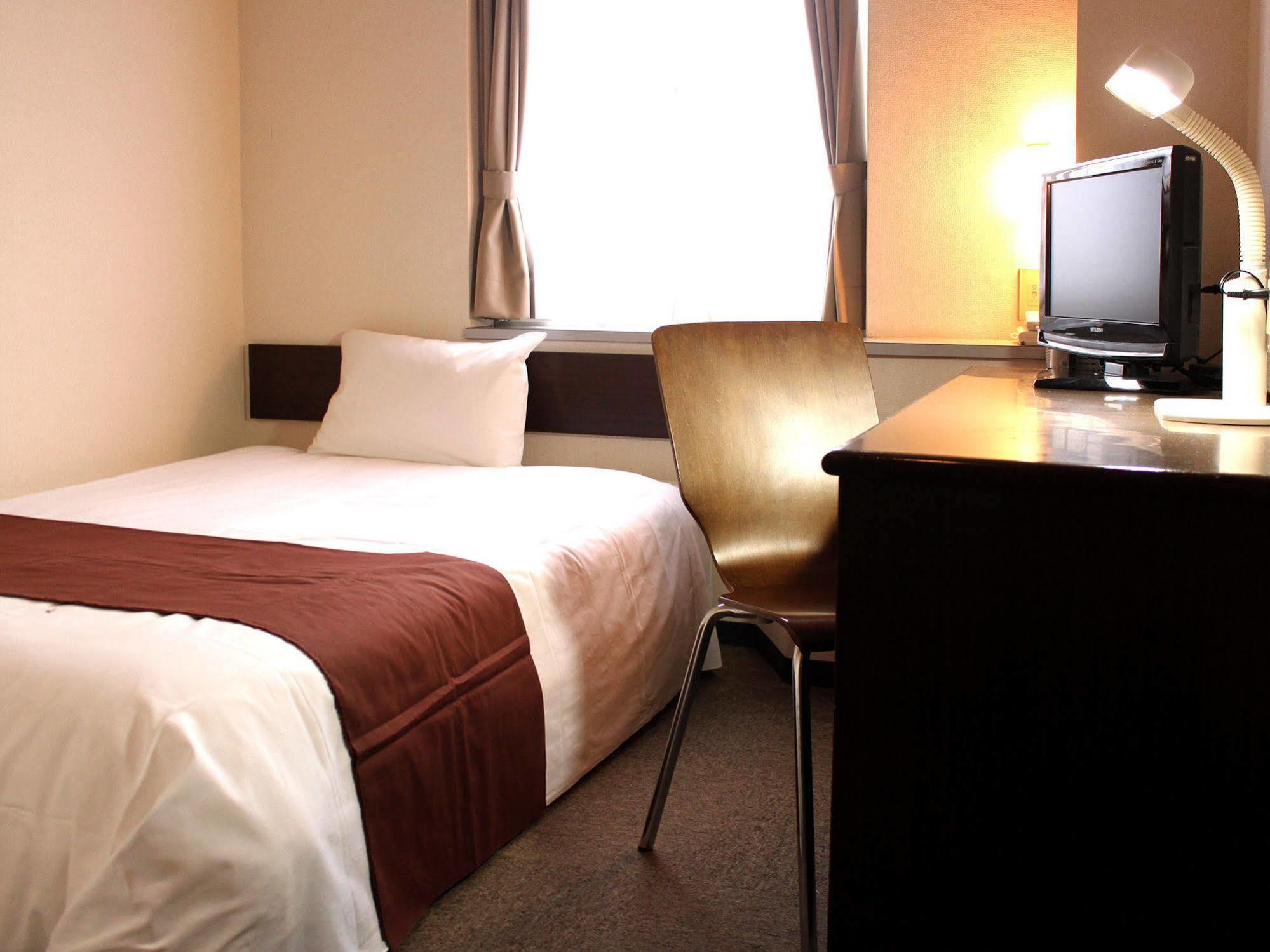 Hotel Livemax Budget Iyo Mishima Sikokucsuo Kültér fotó